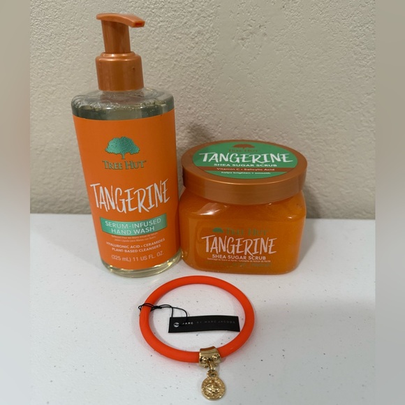 tree hut Other - Tree Hut & Marc Jacobs Bundle Bid to $40 for Vera Bradley Belt Bag